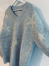 Load image into Gallery viewer, Astrid V Neck Star Wool Blend Jumper - Silver