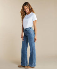 Load image into Gallery viewer, Red Button Colette Wide Leg Denim Jeans - Blue Used Stone