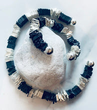 Load image into Gallery viewer, Silver & Black Large Square Ring Open Bangle