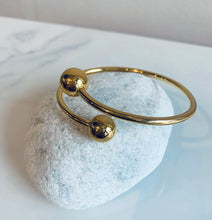Load image into Gallery viewer, Gold Plated Torque Crossover Bangle