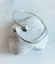 Load image into Gallery viewer, Silver Plated Torque Crossover Bangle