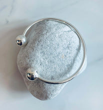 Load image into Gallery viewer, Silver Plated Torque Bangle