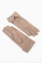 Load image into Gallery viewer, Tori Scalloped Cuff Gloves - Camel