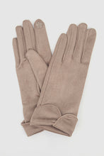 Load image into Gallery viewer, Tori Scalloped Cuff Gloves - Camel
