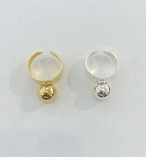 Load image into Gallery viewer, Gold Plated Large Bead Ring