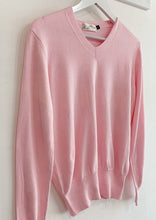 Load image into Gallery viewer, Clea Fine Knit V Neck Jumper - Pink