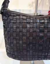 Load image into Gallery viewer, Droitwich Vintage Leather Woven Hand Bag - Dark Brown