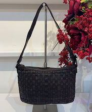 Load image into Gallery viewer, Droitwich Vintage Leather Woven Hand Bag - Dark Brown
