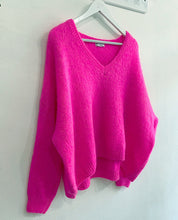 Load image into Gallery viewer, Eléa Alpaca Blend V Neck Jumper - Neon Pink