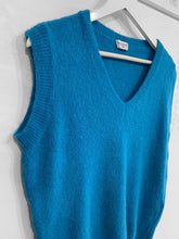 Load image into Gallery viewer, Elin Alpaca Wool Blend V Neck Tank Top - Blue