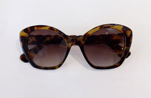 Load image into Gallery viewer, Kirsten Cat Eye Sunglasses