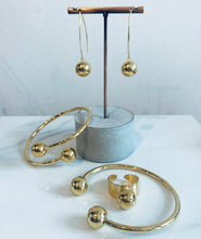 Load image into Gallery viewer, Gold Plated Large Bead Ring