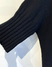 Load image into Gallery viewer, Sansa Three Quarter Sleeve Jumper - Black