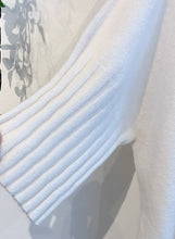 Load image into Gallery viewer, Sansa Three Quarter SleeveJumper - Calce