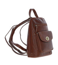 Load image into Gallery viewer, Michigan Leather Medium Backpack - Tan