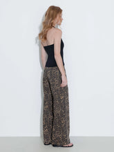 Load image into Gallery viewer, CUBIC Leopard Wide Leg Denim Jeans - Sienna Brown