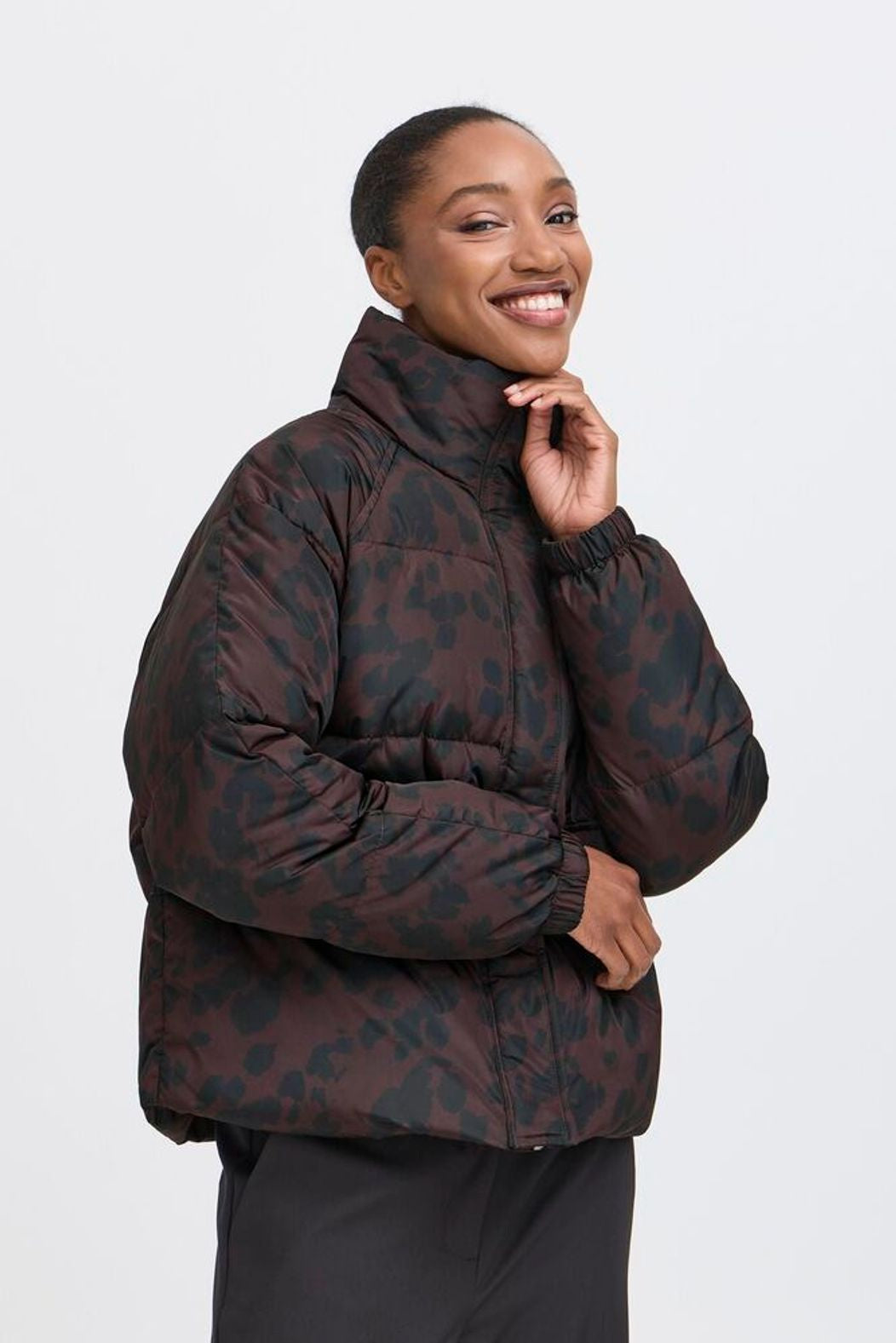 ICHI Frigg Leopard Puffer Jacket - Chocolate Torte