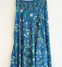 Load image into Gallery viewer, Harmonia Paisley Print Long Skirt - Blue