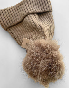 Wool Blend Ribbed Knit & Faux Fur Pom Pom Beanie Hat - Camel