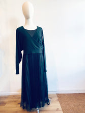 Load image into Gallery viewer, Isobel 2-in-1 Layered Wool Blend &amp; Pleated Dress  - Dark Green