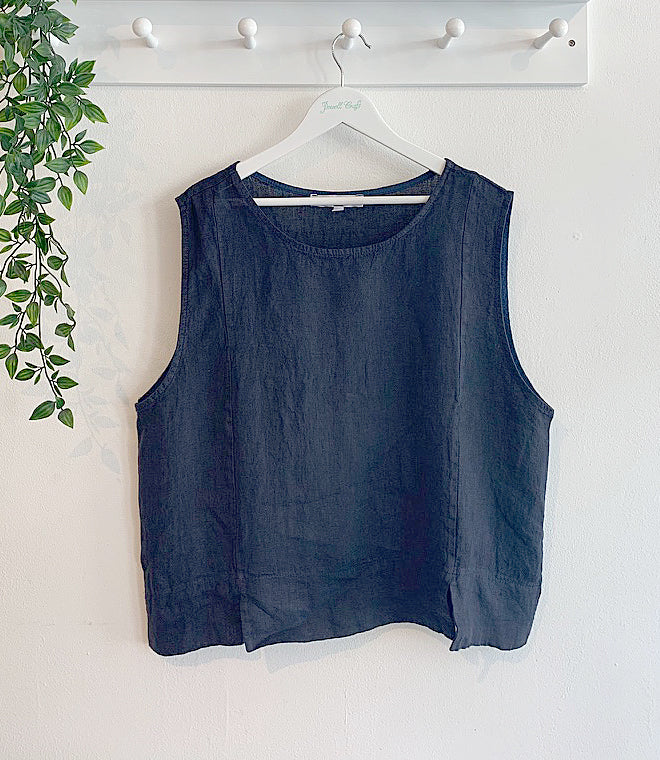 Amazing Woman Lucie Linen Sleeveless Top - Navy
