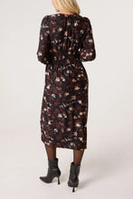 Load image into Gallery viewer, Maeve Autumnal Leaf Midi Dress