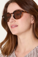Load image into Gallery viewer, Millie Round Tortoiseshell Sunglasses - Brown