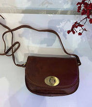 Load image into Gallery viewer, Ashwood Leather Vintage Crossbody Bag - Tan